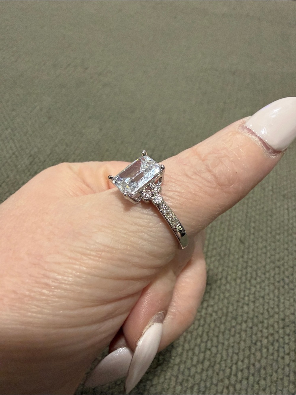 BP RBP3375 emerald ring - Picture 2 of 9